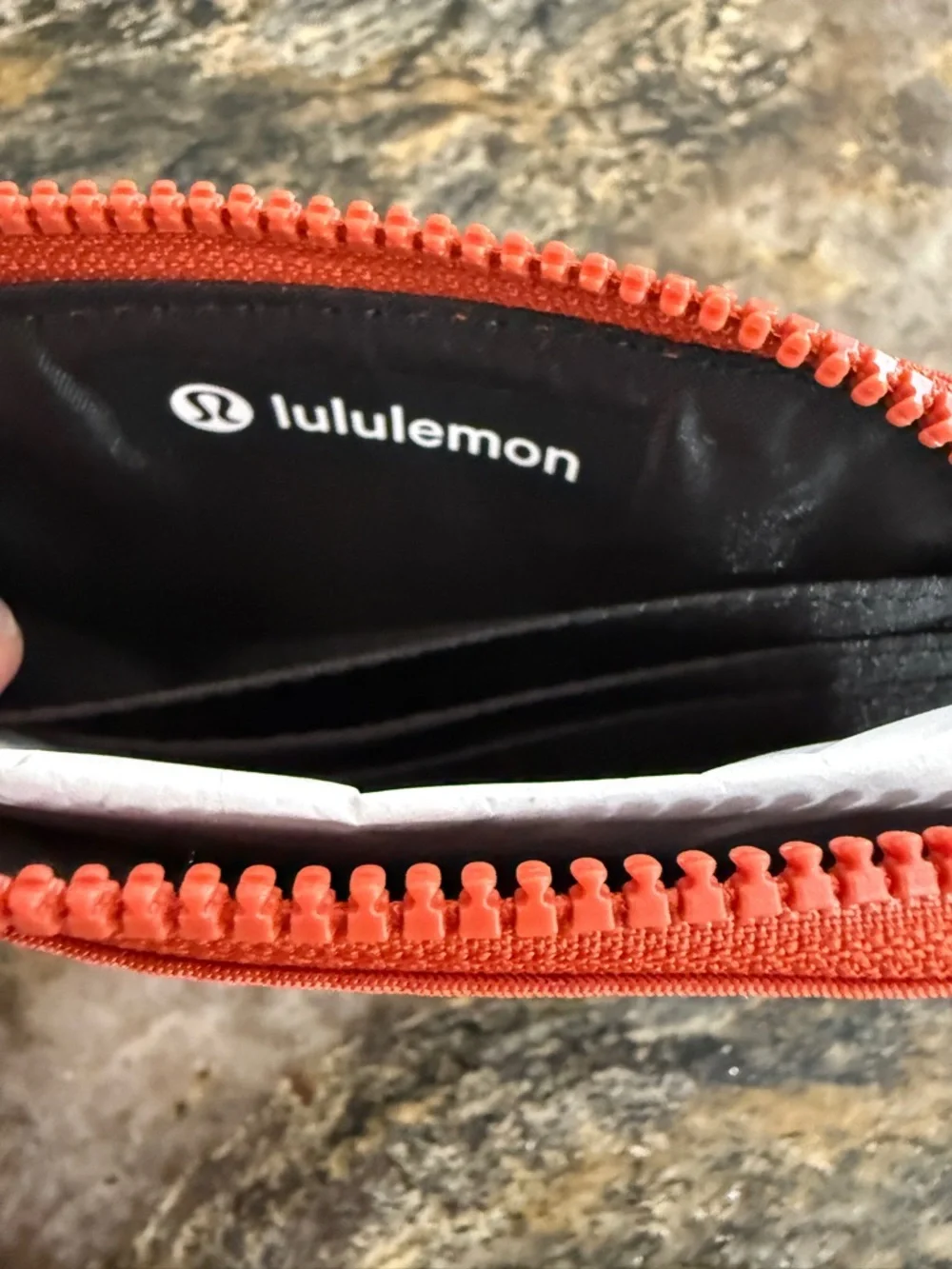 NWT Lululemon Clippable Card Pouch Orange Zip Wallet Keychain Clip Travel - Picture 11 of 15